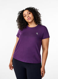 Slim fit training T-shirt with round neck, Purple Pennant, Model