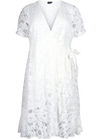 Wrap dress with lace and short sleeves