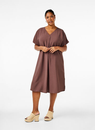 Zizzifashion V-neck dress in viscose, Chocolate Martini, Model image number 0