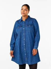 Denim dress with buttons, Medium Blue Denim, Model