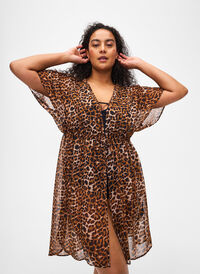 Beach kimono with print, Leopard, Model