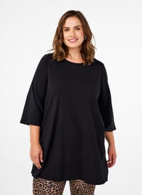 A-shape tunic with 3/4 sleeves, Black, Model