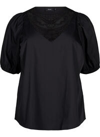 Short-sleeved blouse with lace detail