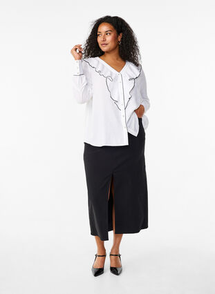 Zizzifashion Long-sleeved viscose shirt blouse with ruffle, Bright White, Model image number 2