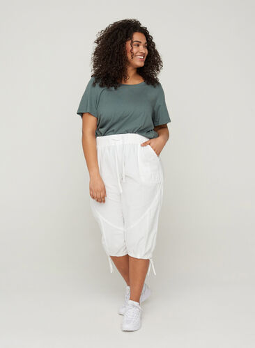 Zizzifashion Loose cropped trousers in cotton, Bright White, Model image number 0