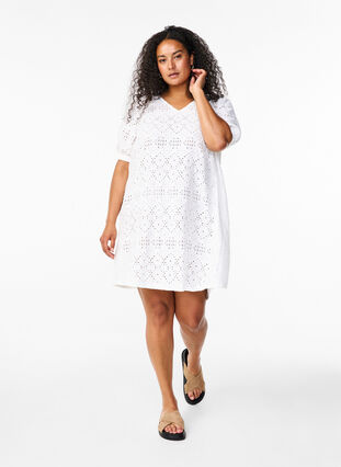 Zizzifashion Short dress with v-neck and hole pattern, Bright White, Model image number 2