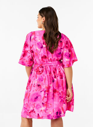 Zizzifashion Knee-length dress with floral print and wrap look, Pink Rose AOP, Model image number 2