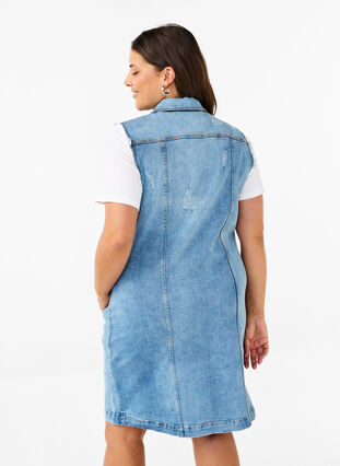 Zizzifashion Sleeveless denim dress with raw edge details, Light Blue Denim, Model image number 1