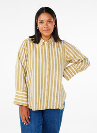 Loose shirt with stripes, Thyme w. Sand Stripe, Model