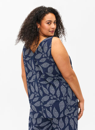 Zizzifashion Floral top with v-neck, Navy B. w. Dot Leaf, Model image number 1