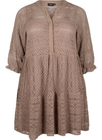 Short lace dress with 3/4 sleeves