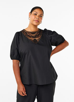 Zizzifashion Short-sleeved blouse with lace detail, Black, Model image number 0