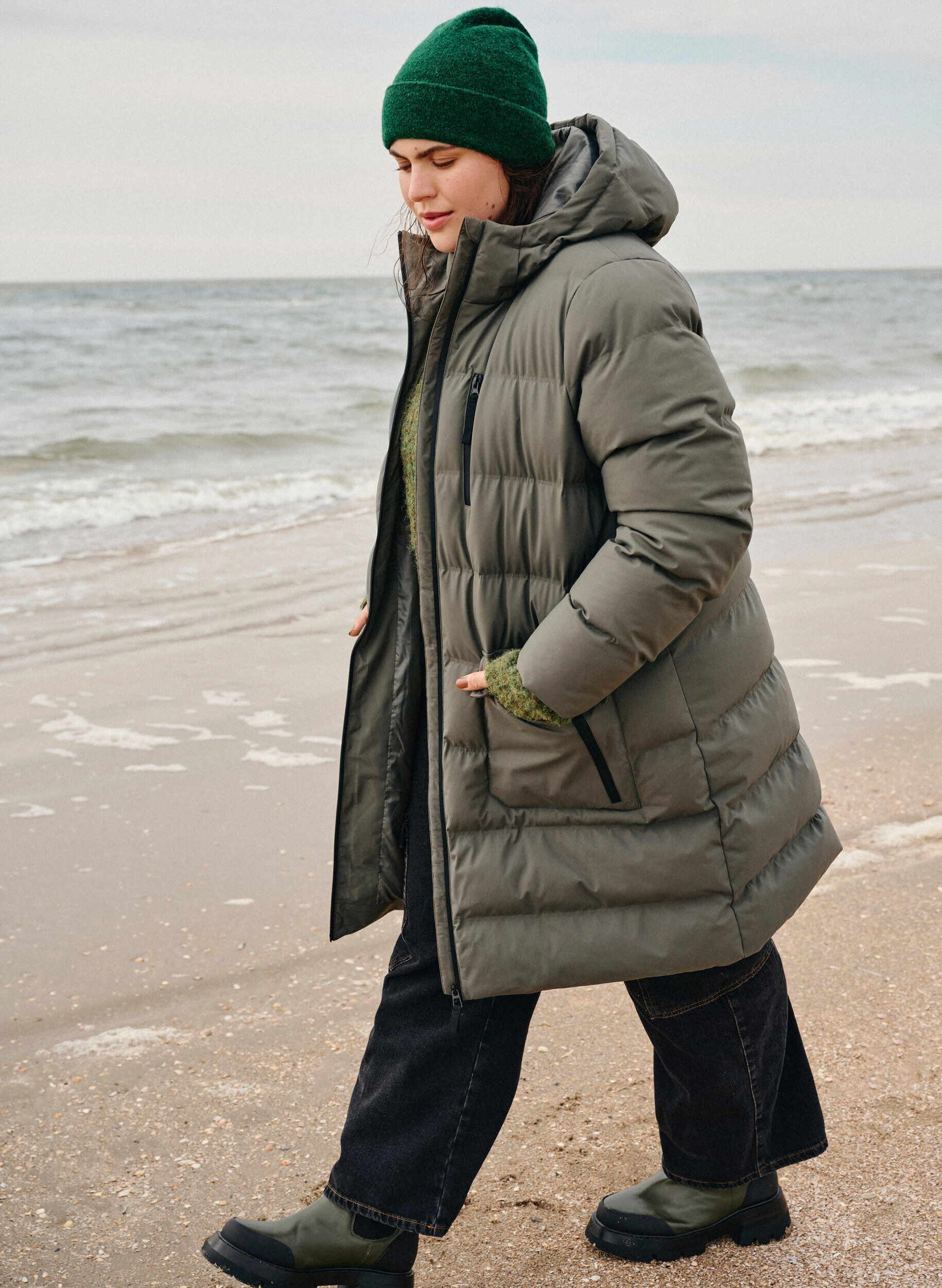 Puffer coat with hood and pockets - Dark Grey - Sz. 42-60