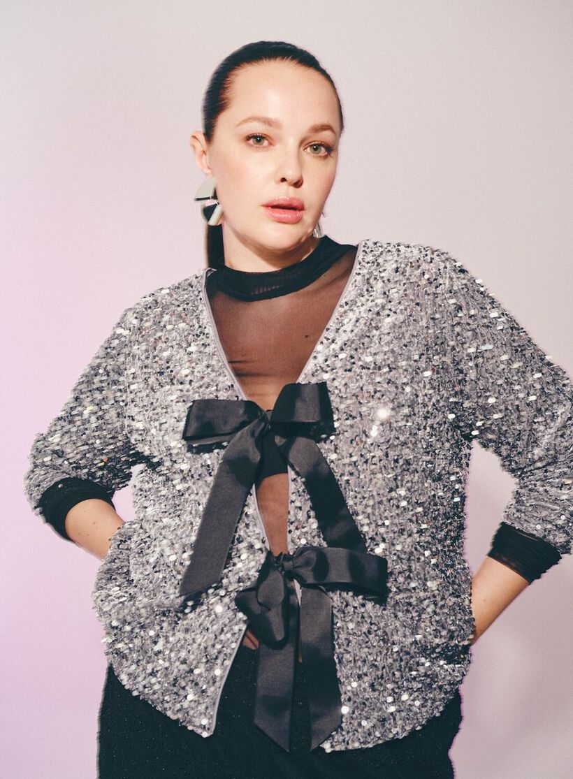 Glitter blouse with bow details, , Model