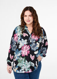Long-sleeved blouse with floral print, Rose Flower AOP, Model