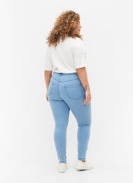 Super slim Amy jeans with high waist, Ex Lt Blue, Model