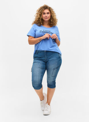 Zizzifashion Slim fit capri jeans with pockets, Light blue denim, Model image number 4