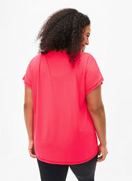 Loose training t-shirt with v-neck, Neon Diva Pink, Model