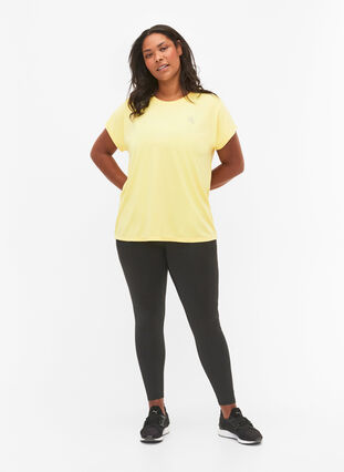 Zizzifashion Short sleeved workout t-shirt, Lemon Meringue, Model image number 2