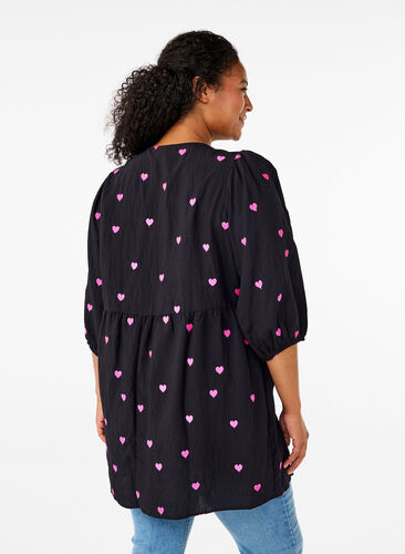 Zizzifashion Tunic with hearts and 3/4 sleeves, Black Emb. Heart, Model image number 1