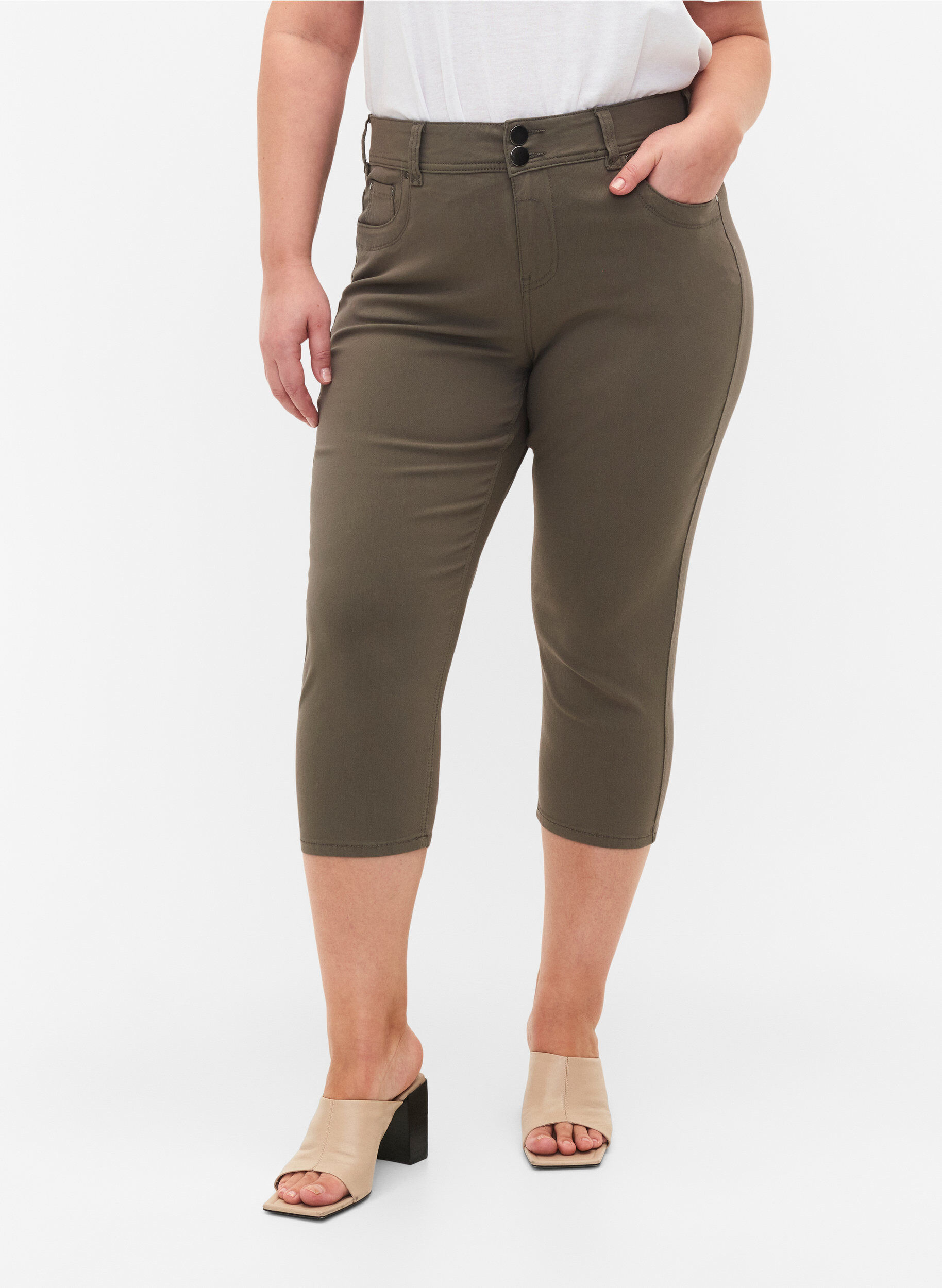 Esprit 5 POCKET CAPRI - Trousers - khaki green/khaki - Zalando