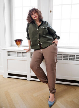 Zizzifashion Loose cargo trousers in viscose, Chocolate Chip, Image image number 0