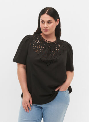 Zizzifashion Blouse with broderie anglaise and 1/2 sleeves, Black, Model image number 0