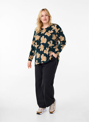 Zizzifashion Floral blouse with long sleeves, Scarab Big FlowerAOP, Model image number 2