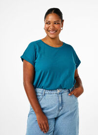 Short sleeve cotton blend T-shirt, Dragonfly, Model