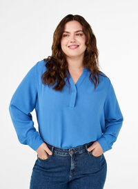 Long-sleeved shirt blouse with V-neck, Riverside, Model
