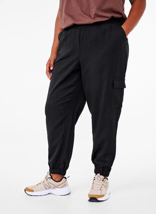 Zizzifashion Trousers with cargo pockets and elasticated waist, Black, Model image number 2