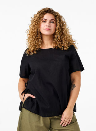 Zizzifashion Short-sleeved blouse in a cotton blend with linen and lace detail, Black, Model image number 0