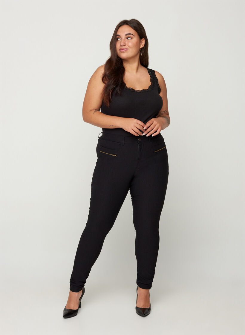 Close fitting cotton blend capris - Black - Sz. 42-60 - Zizzifashion