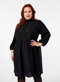 Knee-length dress with embroidery and 3/4 sleeves, Black, Model