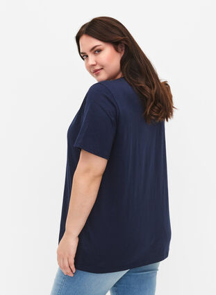 Short-sleeved basic t-shirt with v-neck 42-60 Blue Sz. Zizzifashion - - 