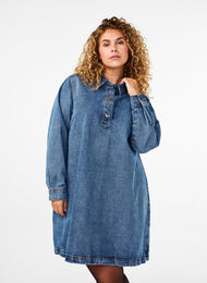 Short denim dress with A-shape and long sleeves, Blue Denim, Model