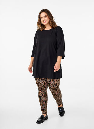 Zizzifashion Viscose leggings with leopard print, DARK LEO AOP, Model image number 2