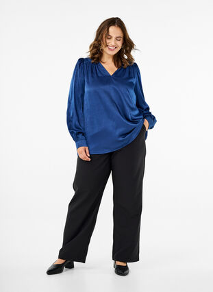 Zizzifashion Long-sleeved blouse with ruffles and v-neck, Estate Blue, Model image number 2