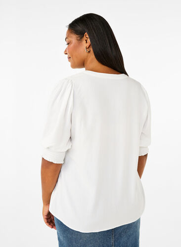 Zizzifashion Viscose blouse with smock and ruffle detail, Bright White, Model image number 1