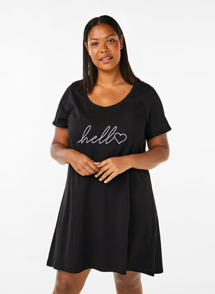 Zizzifashion Short-sleeved nightgown in organic cotton, Black Hello, Model image number 0