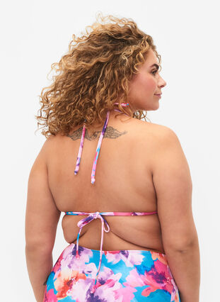 Zizzifashion Triangle bikini bra with print, Pink Flower, Model image number 1