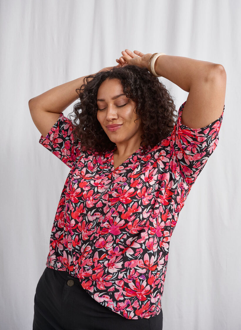 V-neck blouse with floral print, Black Flower AOP, Image