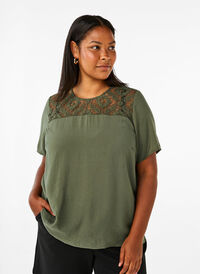 Short-sleeved viscose blouse with lace detail, Thyme, Model