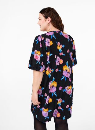 Zizzifashion Dress with short puff sleeves and floral print, Black w. flower AOP, Model image number 1