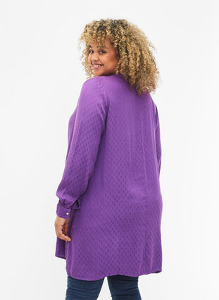Zizzifashion Viscose tunic with tone-on-tone pattern, Lavender Violet, Model image number 1