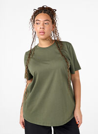 Basic cotton T-shirt with round neck, Thyme, Model