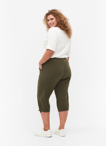 Zizzifashion Cotton Capri trousers , Ivy Green, Model image number 1