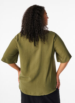 Zizzifashion Viscose blouse with v-neck and embroidery detail, Winter Moss, Model image number 1