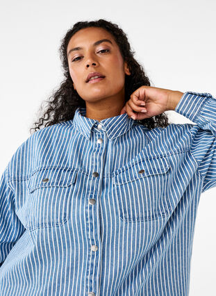 Zizzifashion Striped denim shirt with chest pockets, Light B.Denim Stripe, Model image number 3