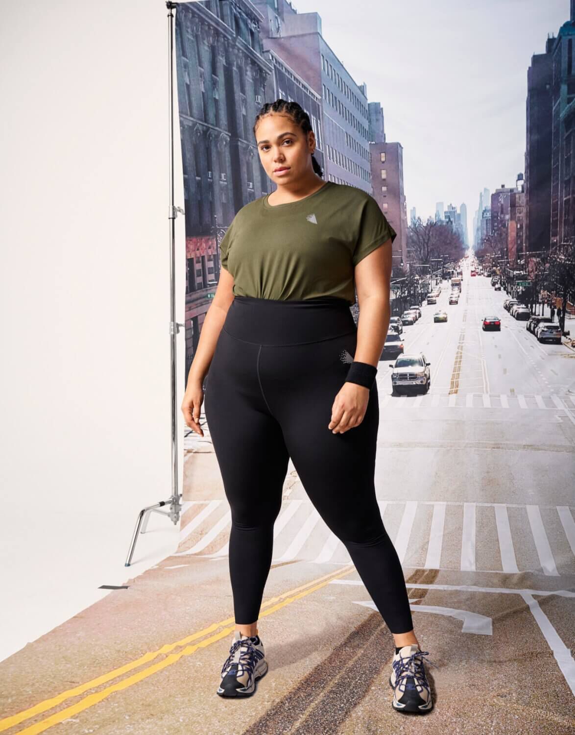 12 Plus Size Leggings Outfits You Should Try This Year - www.carlakiley.com